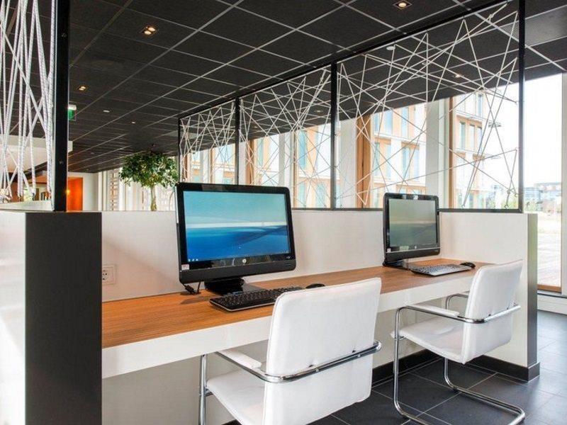 Holiday Inn Express Utrecht - Papendorp, An Ihg Hotel מראה חיצוני תמונה