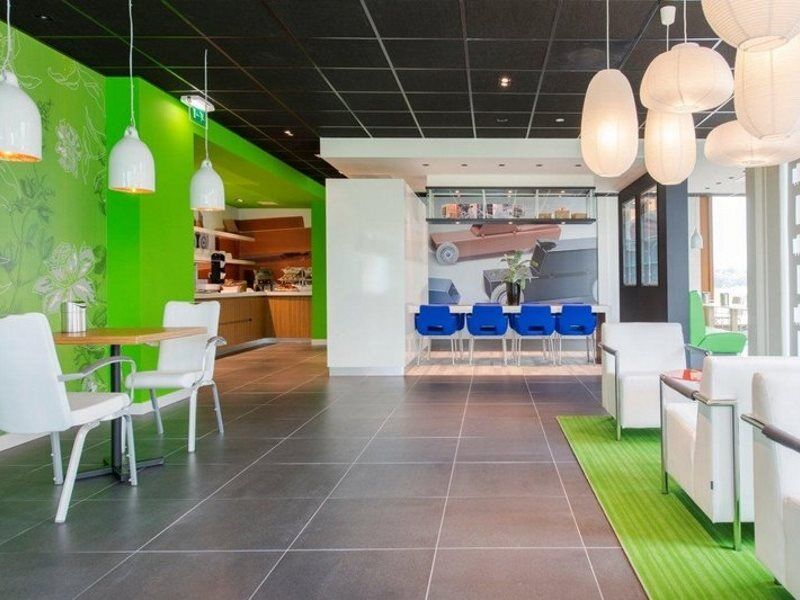 Holiday Inn Express Utrecht - Papendorp, An Ihg Hotel מראה חיצוני תמונה